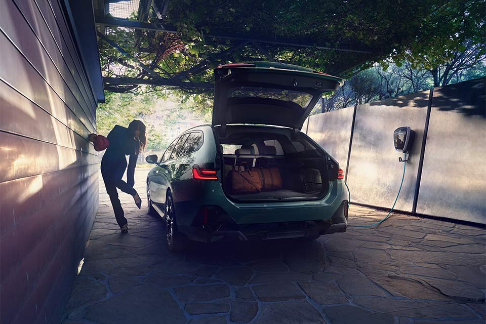 BMW i5 Touring Heck