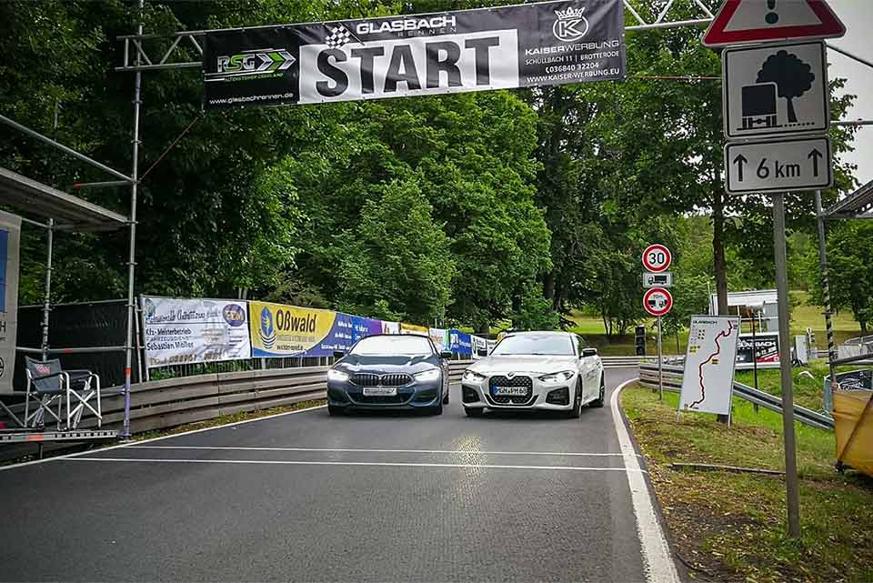 Glasbachrennen 2022 - BMW 4er und 8er an Start